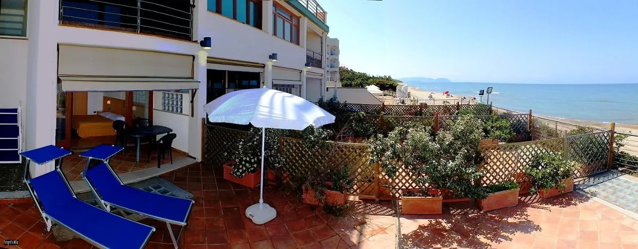Aparthotel La Lanterna à San Vincenzo 0*,